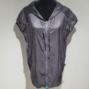 GAP Body Women's Sheer Lightweight Full Zip Hooded Athleisure Vest Medium Gray